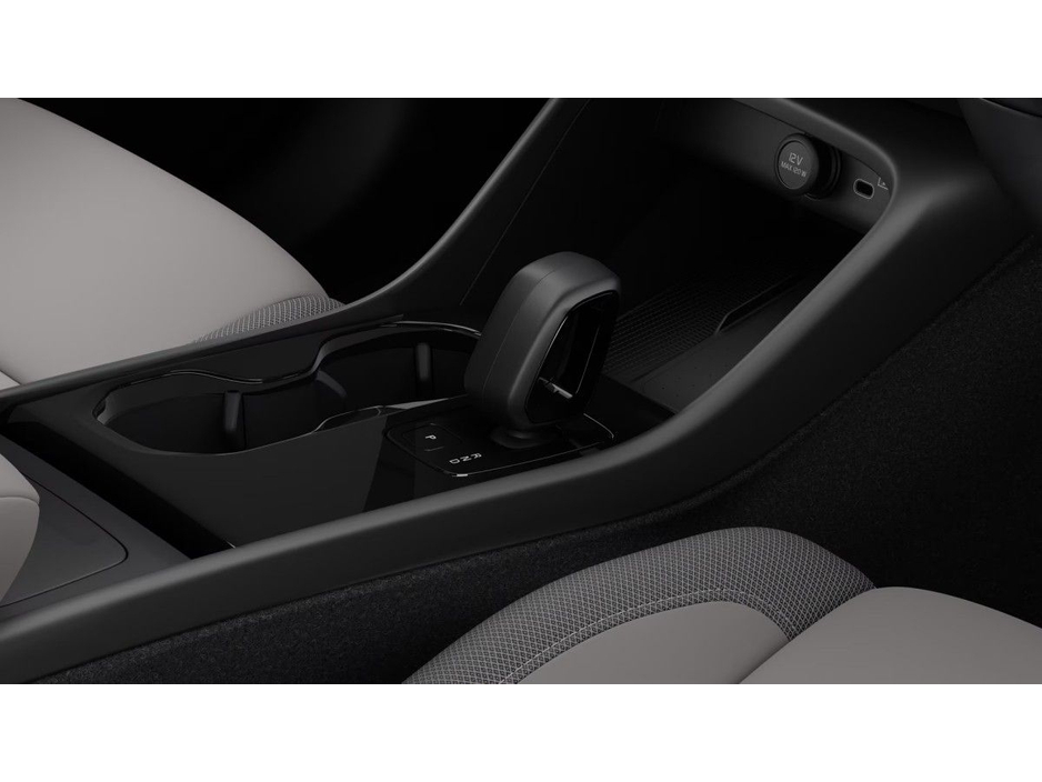 2026 Volvo EX40 - image 17