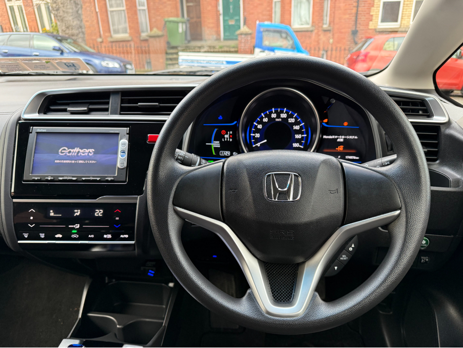 2014 Honda Fit - image 15