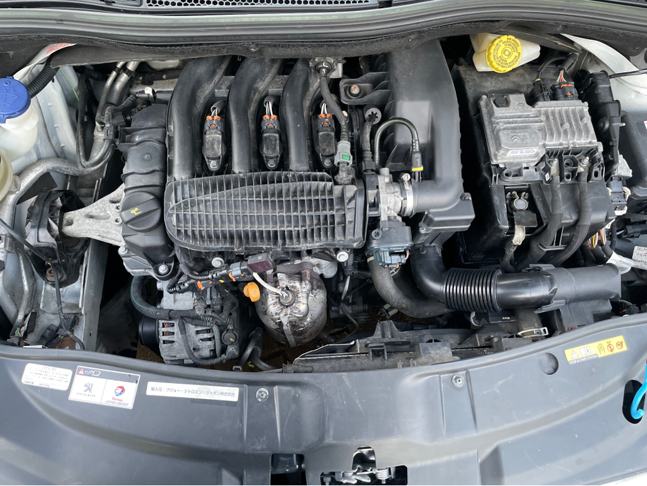 2015 Peugeot 2008 - image 16