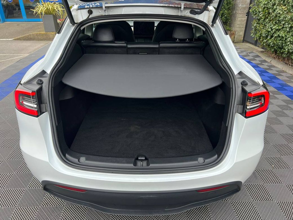 2023 Tesla Model Y - image 14