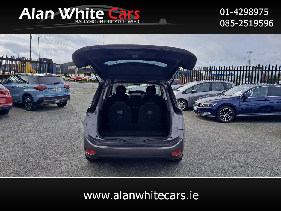 2018 Citroen C4 Picasso - image 9