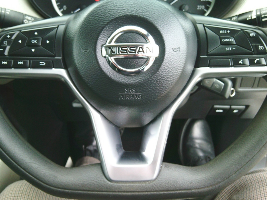 2019 Nissan Micra - image 10