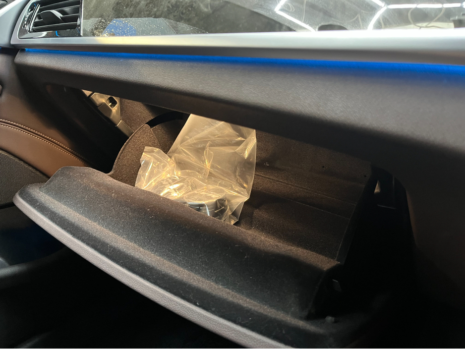 2020 BMW 5 Series - image 22