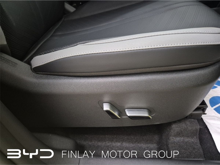 2026 BYD Dolphin Surf Comfort €25,763