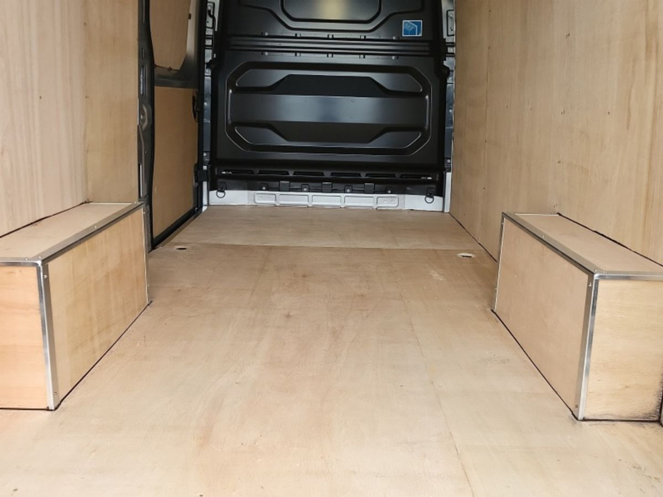 2026 Renault Master - image 14