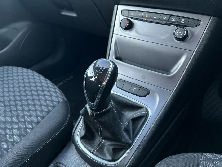 2016 Opel Astra SC 1.4 I 100PS 5DR