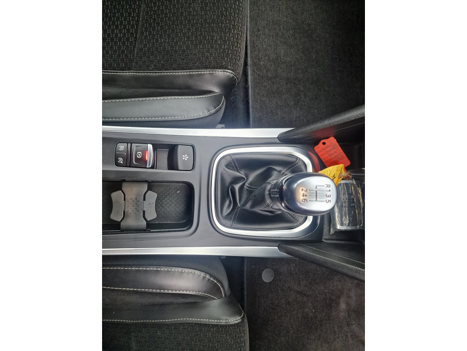 2017 Renault Megane - image 19