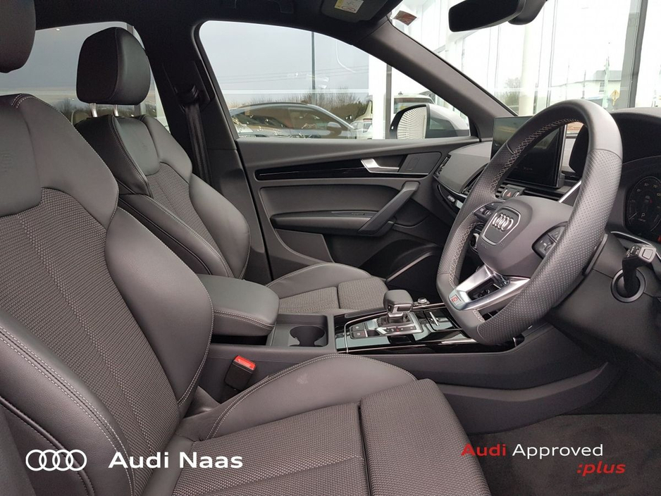 2024 Audi Q5 50 TFSI e 299HP S tronic quattro S Line €59,950
