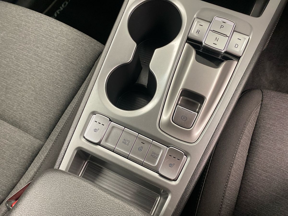 2023 Hyundai Kona - image 17