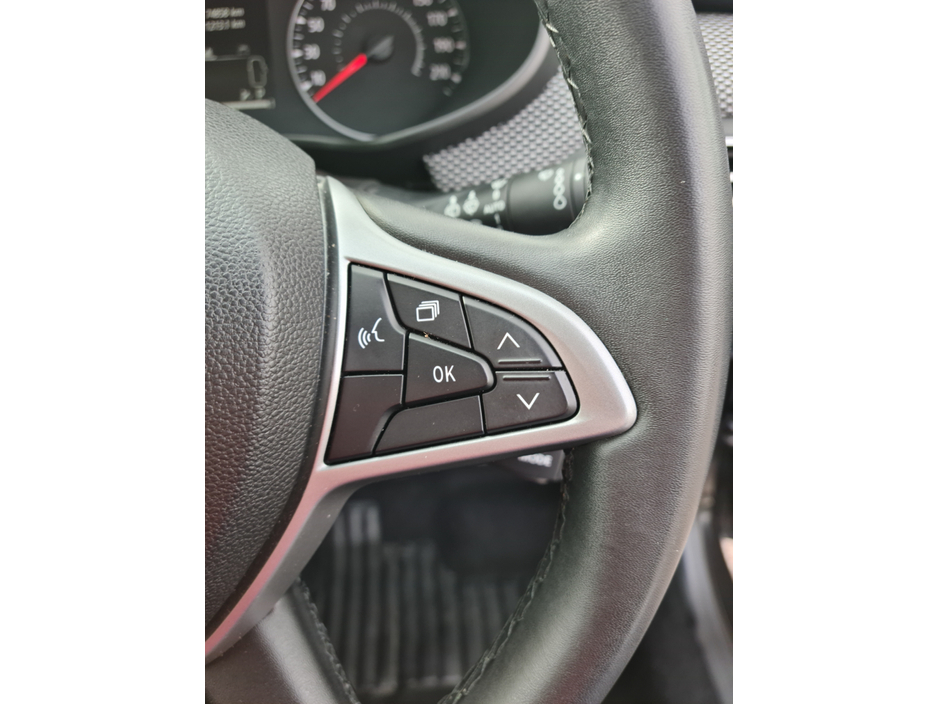 2023 Dacia Sandero - image 12