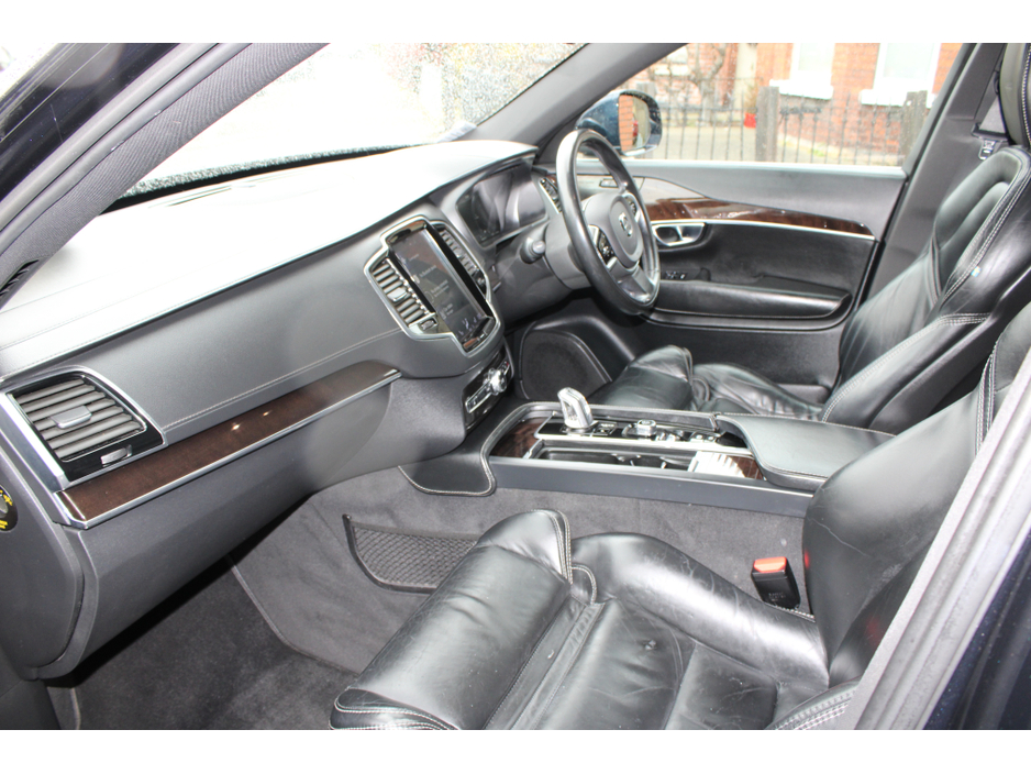 2019 Volvo XC90 - image 9