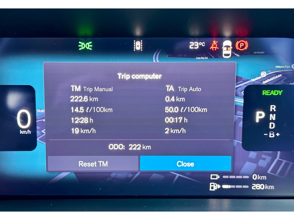 2025 Volvo XC60 - image 25