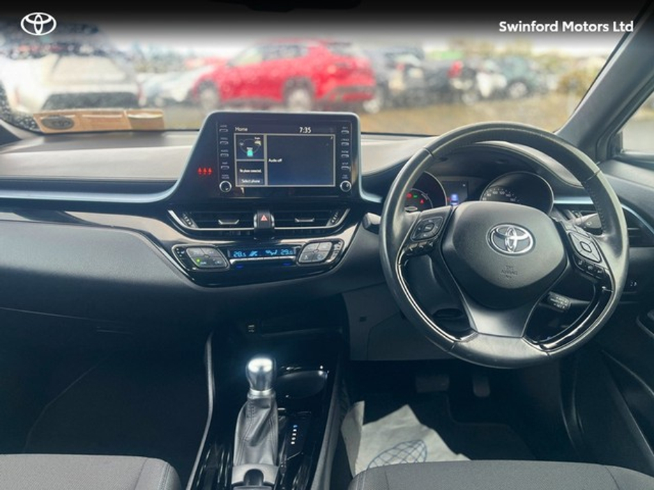 2020 Toyota C-HR - image 9