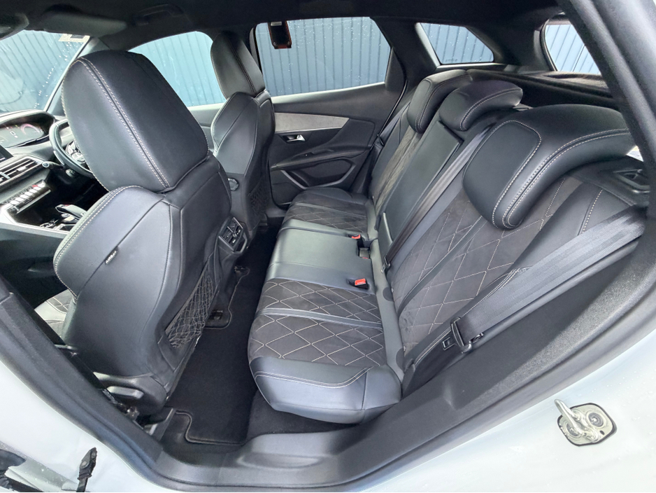 2020 Peugeot 3008 - image 33