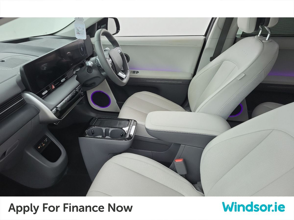 2025 Hyundai Ioniq 5 - image 4