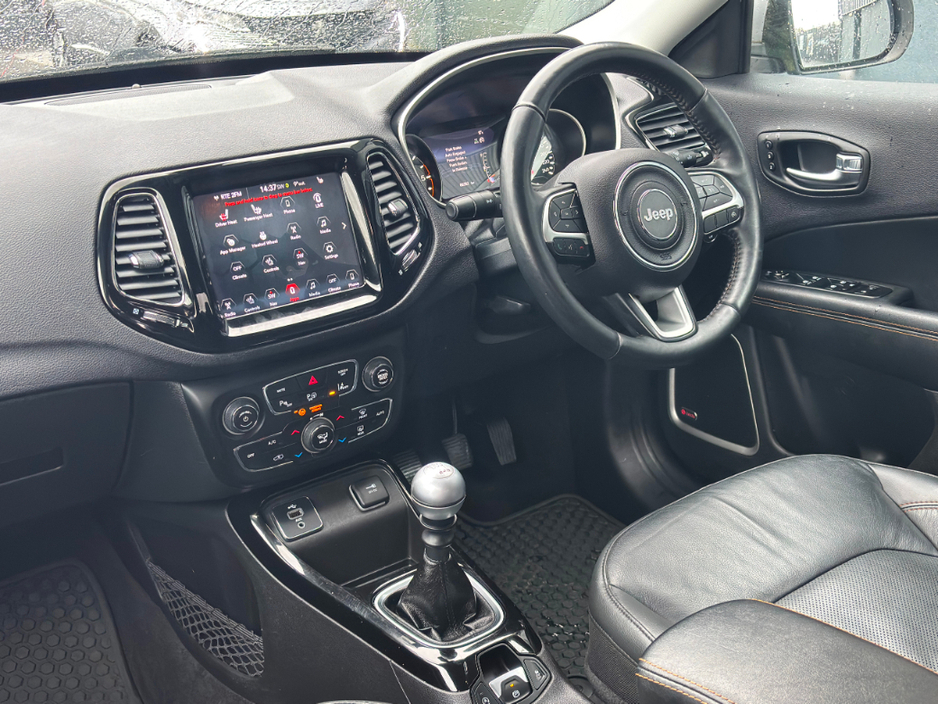 2019 Jeep Compass - image 7