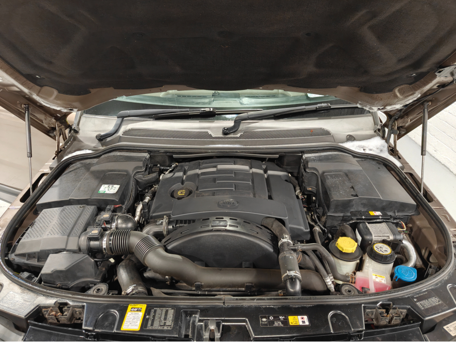 2013 Land Rover Range Rover - image 23