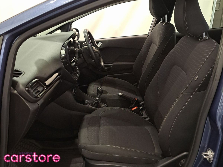 2020 Ford Fiesta - image 9