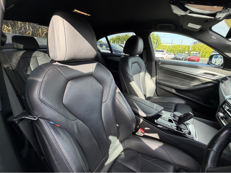 2018 BMW 5 Series - image 12