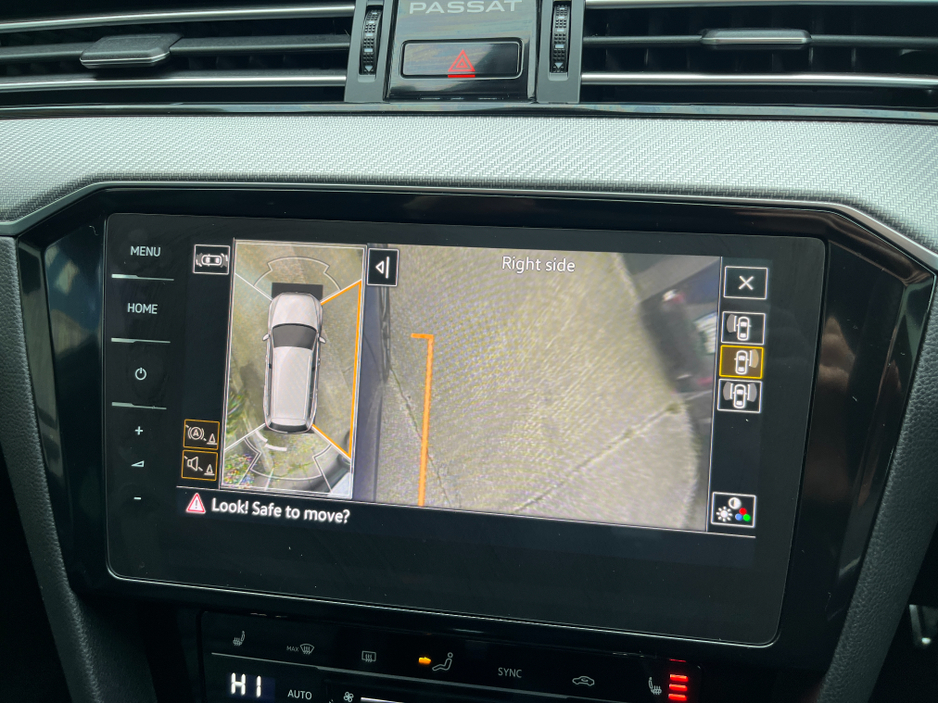 2021 Volkswagen Passat - image 25