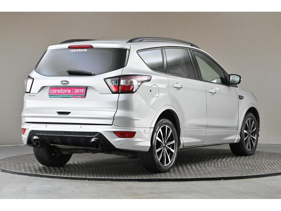 2019 Ford Kuga - image 9