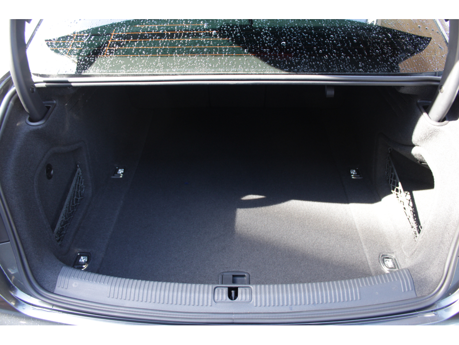 2019 Audi A4 - image 20