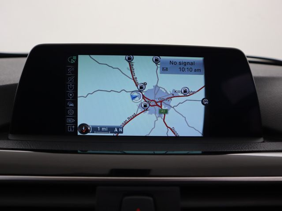 2016 BMW 3 Series - image 10