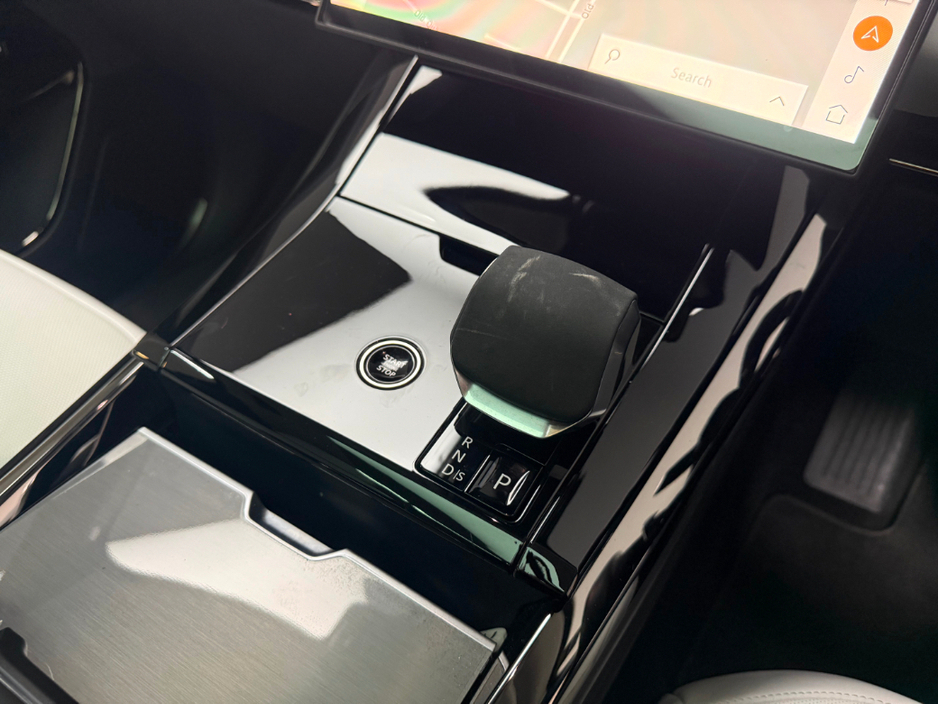 2024 Land Rover Range Rover Sport - image 24