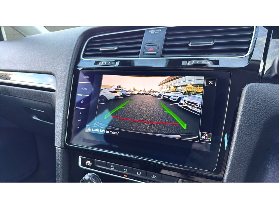 2018 Volkswagen Golf HIGHLINE 1.4TSI MK7.5 *32,000KM*AS NEW €21,900