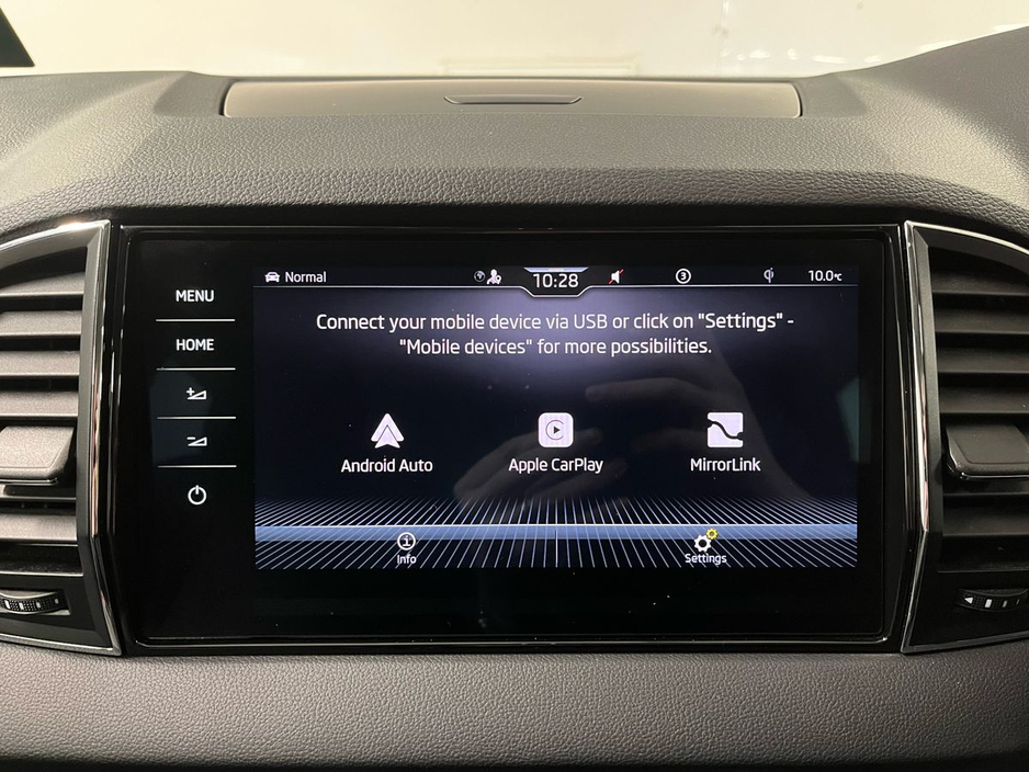 2022 Skoda Karoq - image 14