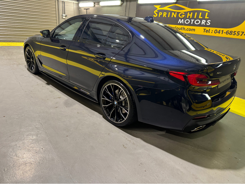 2022 BMW 5 Series - image 3