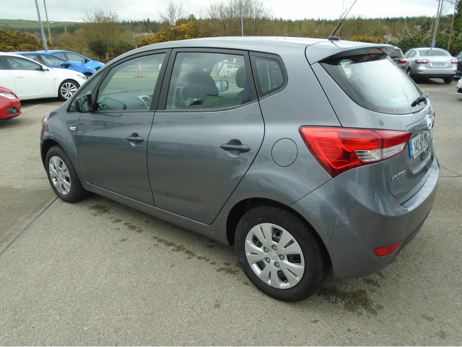 2014 Hyundai ix20 - image 9