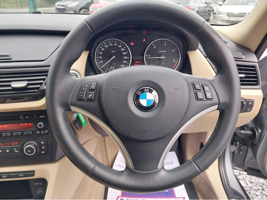 2011 BMW X1 - image 22