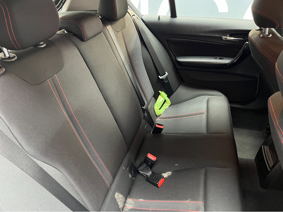 2015 BMW 1 Series - image 12