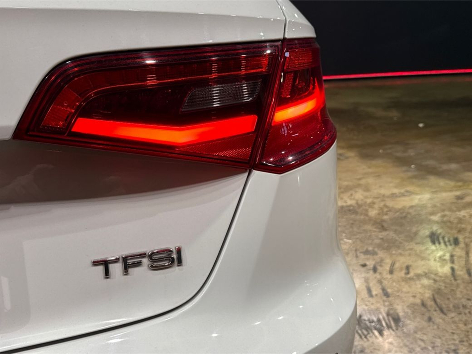 2016 Audi A3 - image 10