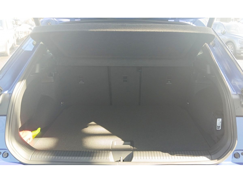 2026 Volkswagen T-Roc - image 9