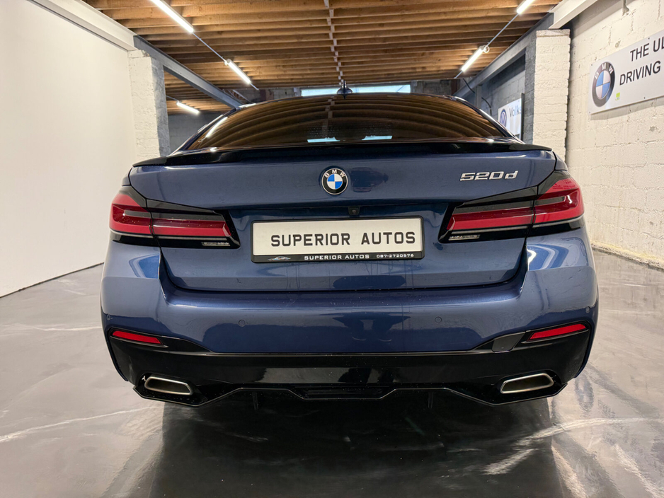 2022 BMW 5 Series - image 6