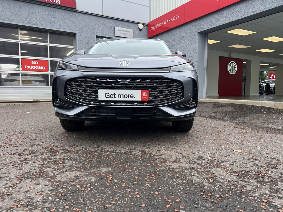 2026 MG HS TROPHY €36,234