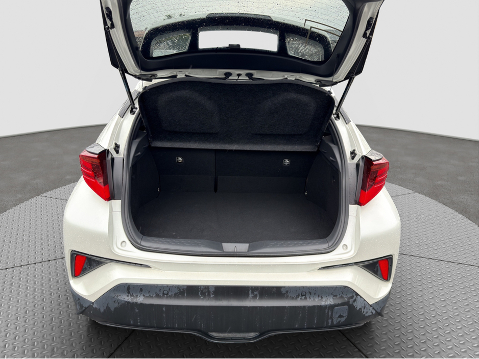 2021 Toyota C-HR - image 17