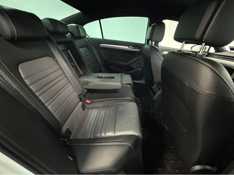 2016 Volkswagen Passat *VOLKSWAGEN PASSAT* *KEYLESS ENTRY* *REVERSE CAMERA* *PARKING SENSORS* *DIGITAL DASH* *2.0* *TRADE INS WELCOME* *FINANCE AVAILABLE*