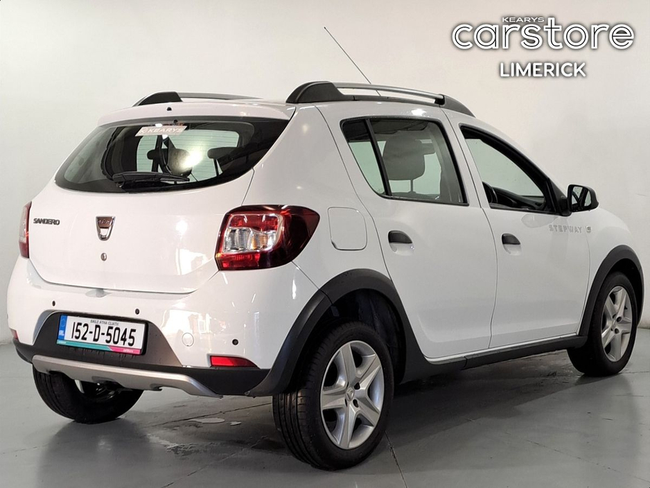 2015 Dacia Sandero Stepway TCe 90 S&S SIGNATURE €10,380