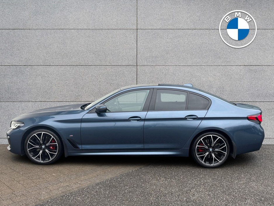 2023 BMW 5 Series - image 3