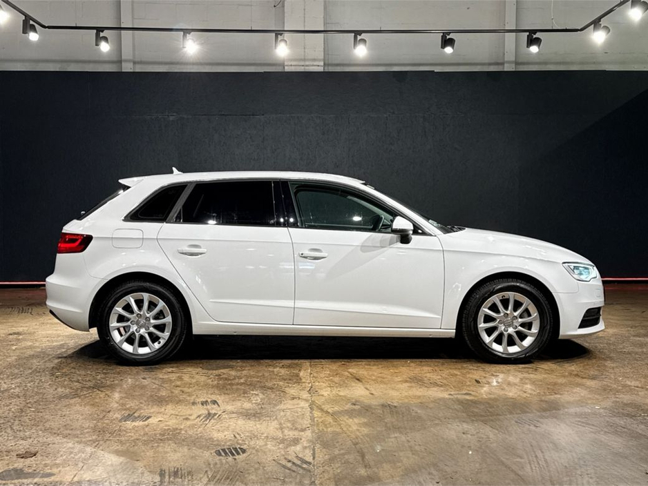 2016 Audi A3 - image 2