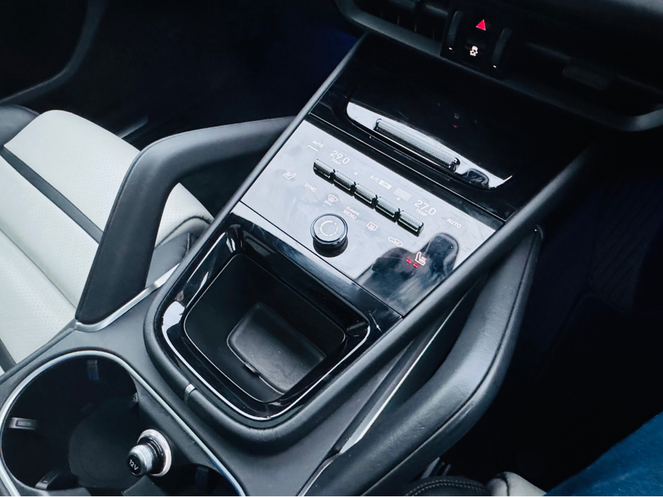 2024 Porsche Cayenne 3.0 V6 E-HYBRID AUTO==HUGE SPEC==COST €153K NEW== €116,950