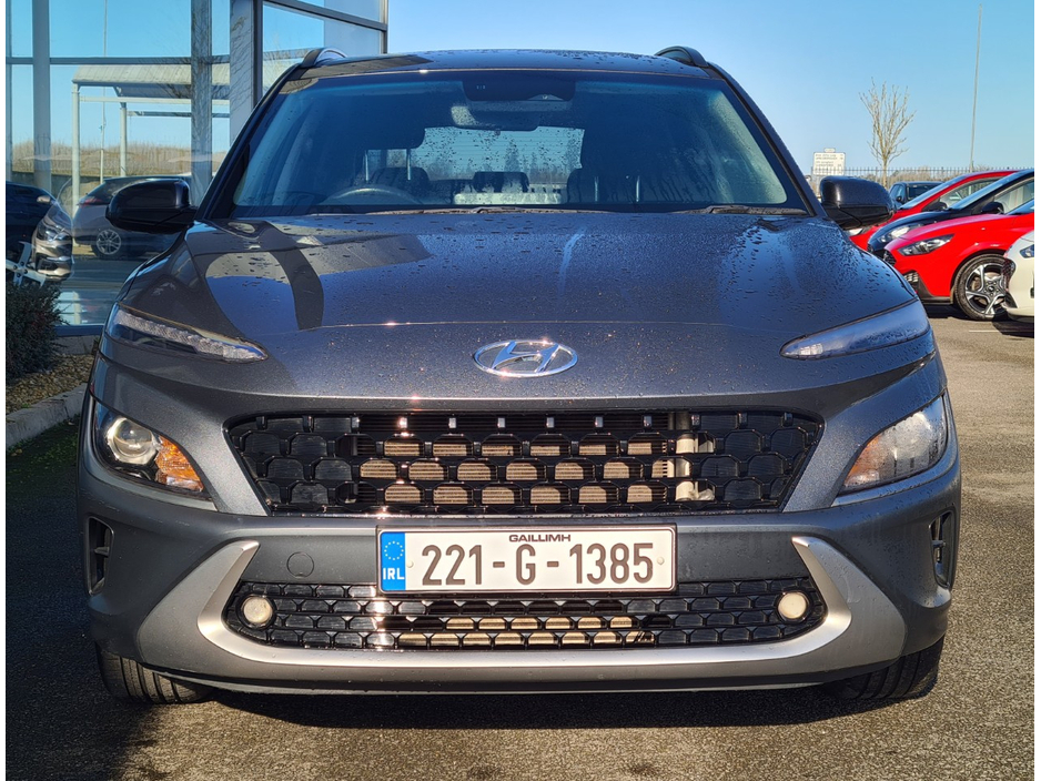 2022 Hyundai Kona - image 2