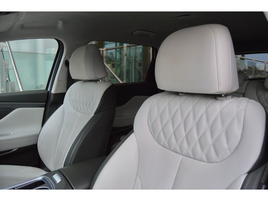 2023 Hyundai Santa Fe 1.6 PHEV 4WD Executive Plus Auto €48,995