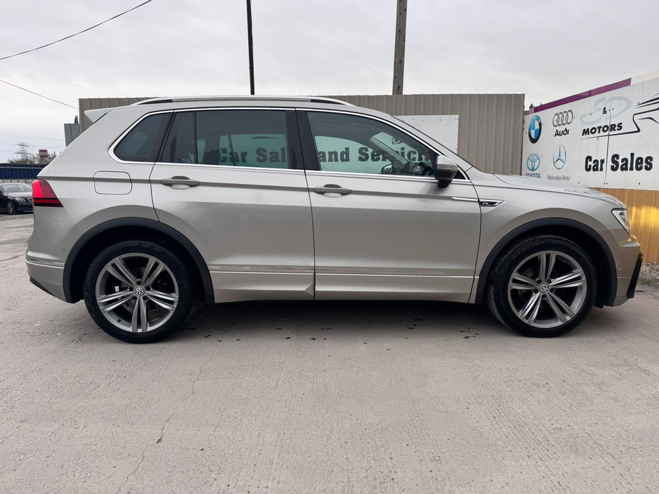 2019 Volkswagen Tiguan - image 14