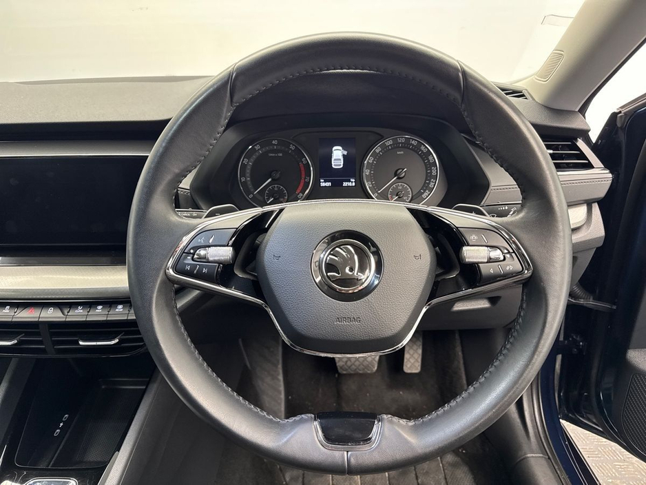 2024 Skoda Octavia - image 13