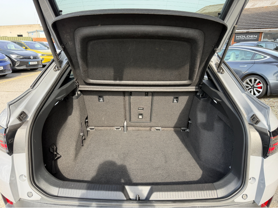2022 Volkswagen ID.5 - image 22