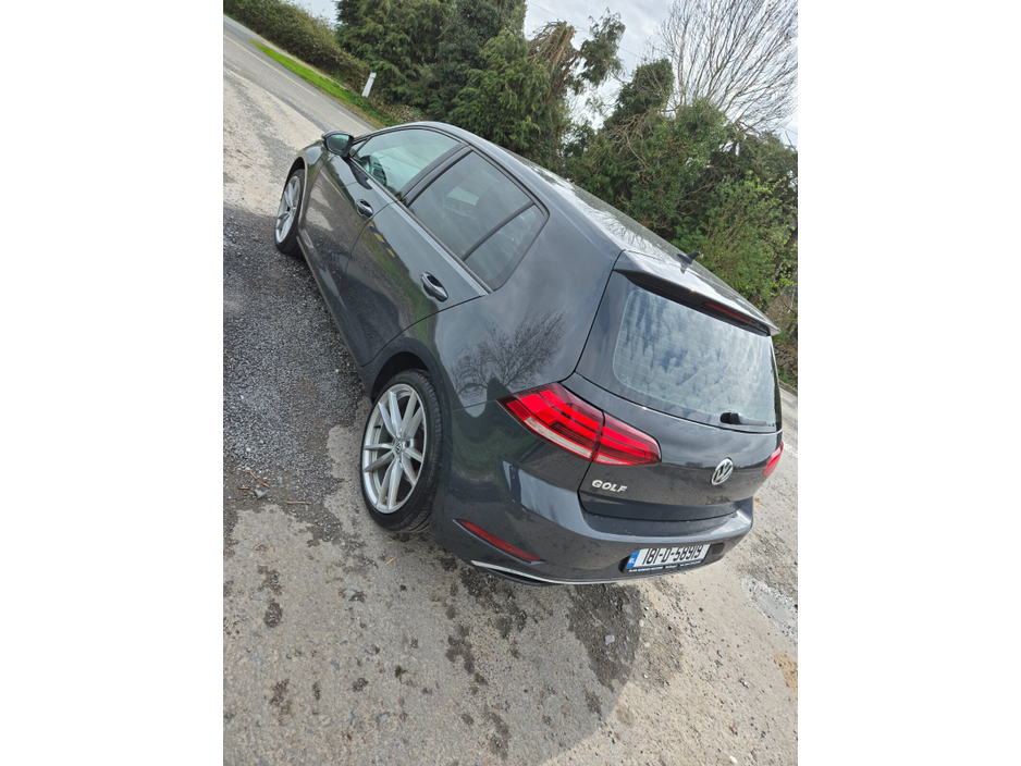 2018 Volkswagen Golf - image 7